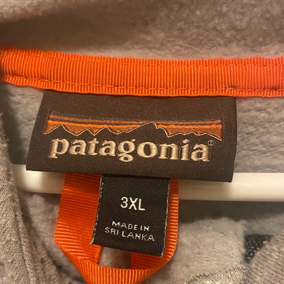 Patagonia Men's Light Gray Hoodie - Picture 2 of 3